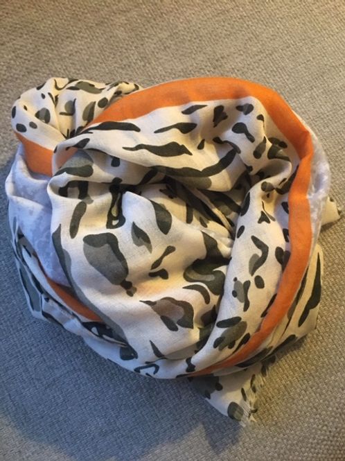 Hovedbilde Soyaconcept Leopard Skjerf