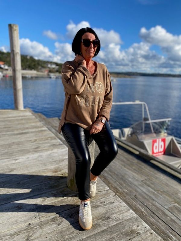 Molly Mio Genser Camel